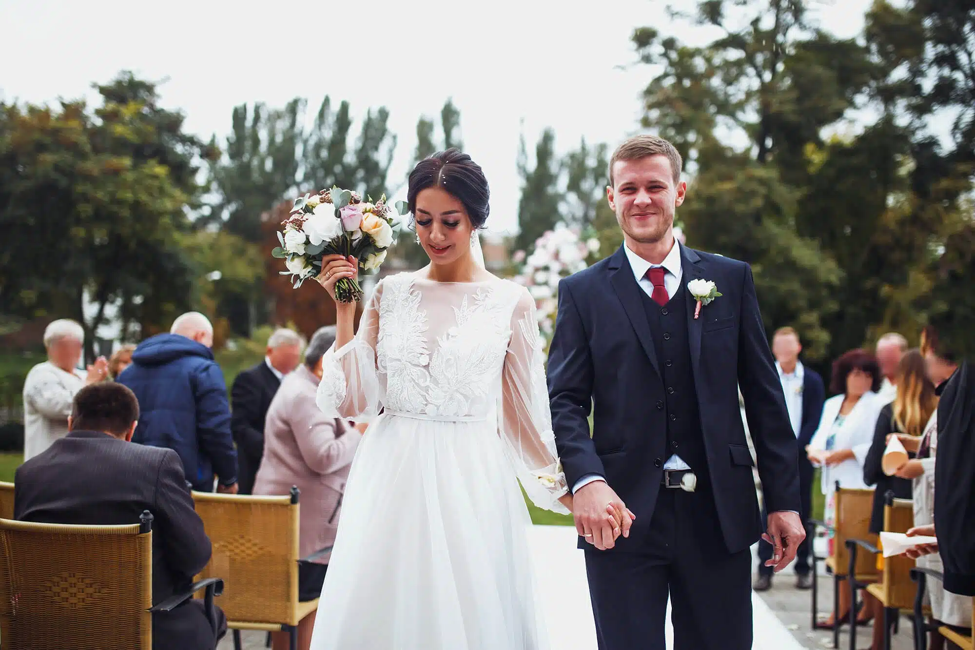 Hochzeitsplaner reagiert gelassen auf unerwartete Herausforderungen